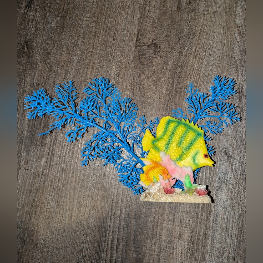 Colorful Fish Aquarium Decor